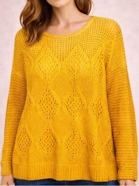 American Eagle Outfitters Women’s Yellow Sweater - Size Large